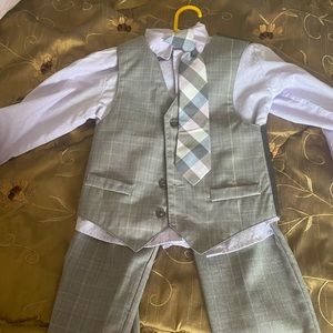 4 pieces suit